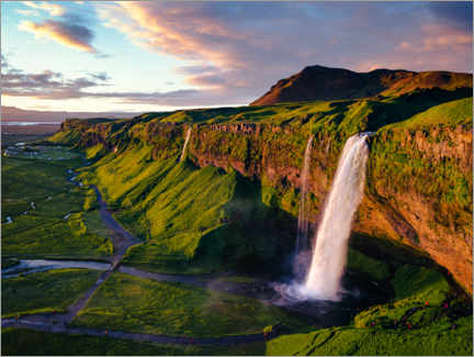 Quadro em acrílico  Sol da meia-noite sobre a cachoeira, Islândia - Matteo Colombo