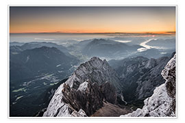 Póster  Sunrise from Zugspitze mountain with view across the alps - Andreas Wonisch